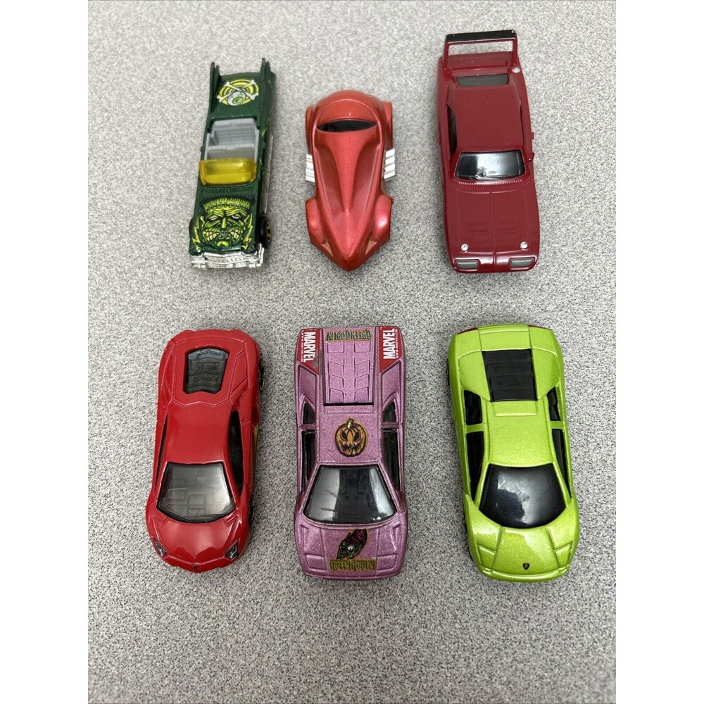 Mixed Lot Of 6 Hot Wheels Cars, Lamborghini, Green Goblin, Charger, And More.